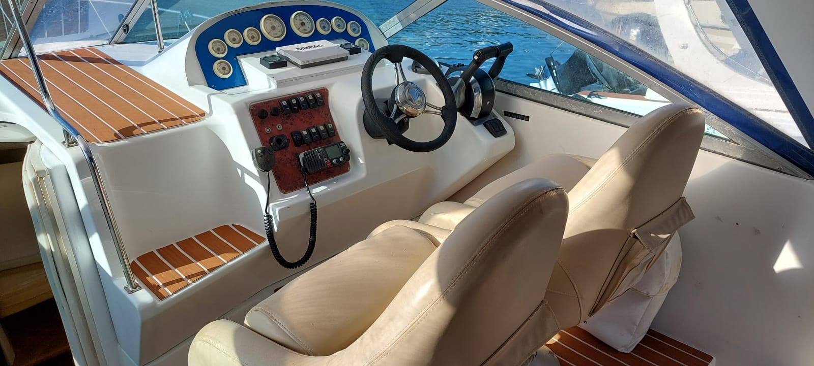 Regal Valanti 260 + 2x220 hp Mercruiser daycruiser livorno boats barco bateaux boat used natante barca usata